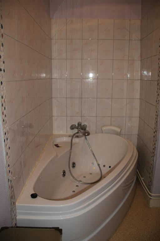 Hotel Angleterre Cherbourg-en-Cotentin Esterno foto